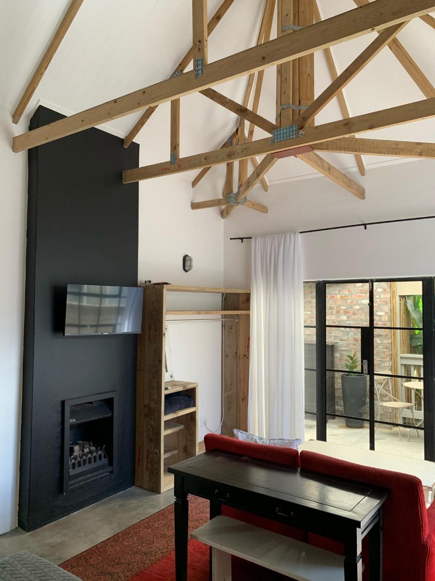 Comfortable 2-Bedroom Place With Indoor Fireplace Mossel Bay Exterior photo